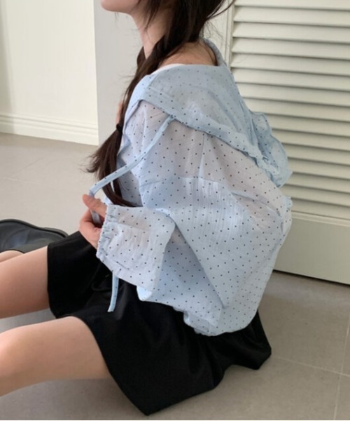 Vipoa(ヴィポア)の「dot zip hoodie(ブルゾン・レディース・ホワイト/ブルー・FREE)」の10枚目の写真