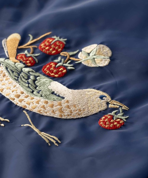 Jubilee(ジュビリー)の「ウィリアムモリス柄 オーガンジー 刺繍エコトートバッグ(ショルダーバッグ・レディース・その他1/その他2・FREE)」の11枚目の写真