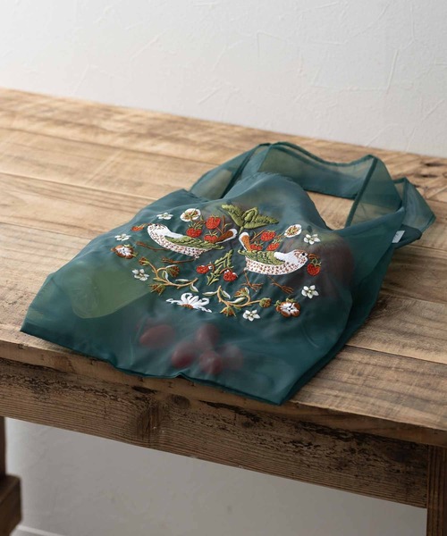 Jubilee(ジュビリー)の「ウィリアムモリス柄 オーガンジー 刺繍エコトートバッグ(ショルダーバッグ・レディース・その他1/その他2・FREE)」の14枚目の写真