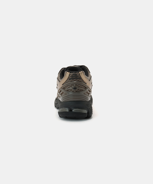 IENA(イエナ)の「NEW BALANCE/ニューバランス 1906RCJ スニーカー(スニーカー・レディース・ゴールド・23cm/23.5cm/24cm/24.5cm/25cm)」の12枚目の写真