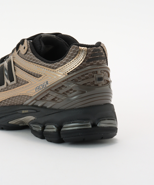 IENA(イエナ)の「NEW BALANCE/ニューバランス 1906RCJ スニーカー(スニーカー・レディース・ゴールド・23cm/23.5cm/24cm/24.5cm/25cm)」の14枚目の写真