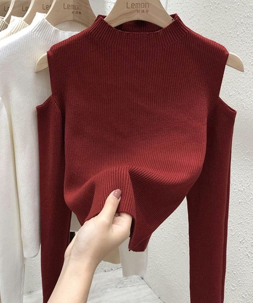 ADDITION STORE(アディションストア)の「\肩からフェロモン♪/肩出しクロップド丈 長袖ニット(ニット/セーター・レディース・ホワイト/ブラウン/レッド/ブラック・FREE)」の4枚目の写真