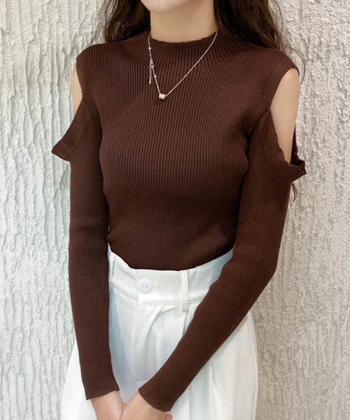 ADDITION STORE(アディションストア)の「\肩からフェロモン♪/肩出しクロップド丈 長袖ニット(ニット/セーター・レディース・ホワイト/ブラウン/レッド/ブラック・FREE)」の11枚目の写真