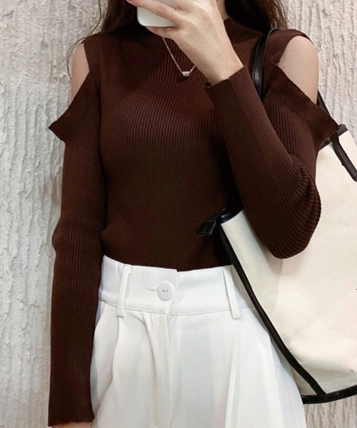 ADDITION STORE(アディションストア)の「\肩からフェロモン♪/肩出しクロップド丈 長袖ニット(ニット/セーター・レディース・ホワイト/ブラウン/レッド/ブラック・FREE)」の12枚目の写真