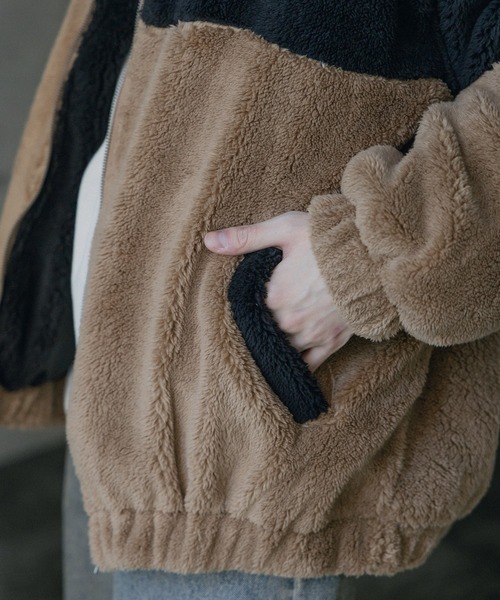 RATTLE TRAP(ラトルトラップ)の「Wシャギーフリーススタンドブルゾン(ブルゾン・メンズ・オフホワイト/ブラック系その他/ブラック・M/L)」の8枚目の写真