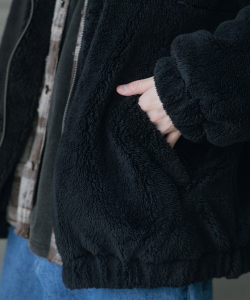 RATTLE TRAP(ラトルトラップ)の「Wシャギーフリーススタンドブルゾン(ブルゾン・メンズ・オフホワイト/ブラック系その他/ブラック・M/L)」の19枚目の写真