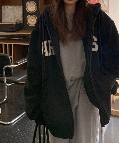 Teem Store(チームストア)の「ワッペンレタリングオーバーサイズジップパーカー(パーカー・レディース・ブラック/ライトグレー・M/L)」の17枚目の写真