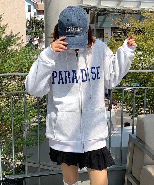 Teem Store(チームストア)の「ワッペンレタリングオーバーサイズジップパーカー(パーカー・レディース・ブラック/ライトグレー・M/L)」の7枚目の写真