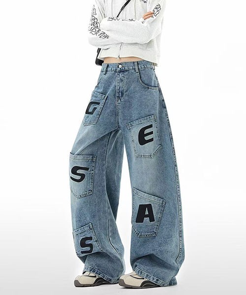 gossip!ロサンゼルス(ゴシップロサンゼルス)の「アルファベットパッチ マルチポケット ワイドバギーデニムパンツ レディース ハイウエスト Y2K ストリート系 デニム(デニムパンツ・レディース・ブルー・M/L)」の8枚目の写真