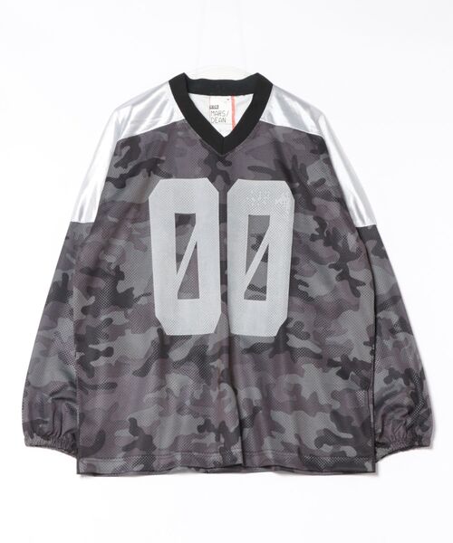 a.p.o.v.（エーピーオービー）の「a.p.o.v. カモフラ柄メッシュショルダーパッチナンバリングオーバーサイズゲームシャツ（Tシャツ/カットソー・メンズ・カーキ/グレー/ベージュ・ONESIZE）」の15枚目の写真
