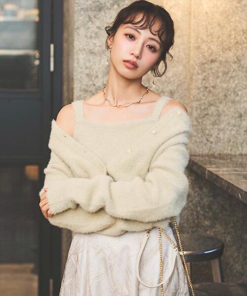 SWINGLE（スウィングル）の「フェザーニットアンサンブル（カーディガン/ボレロ・レディース・オフホワイト/ライトグレー/レッド/ベージュ・FREE）」の3枚目の写真