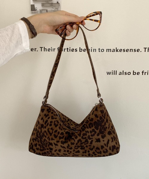 yuue' ( wear )（ユーイ）の「スウェードミニショルダーバッグ（ショルダーバッグ・レディース・ブラック/ブラウン/レオパード・FREE）」の16枚目の写真