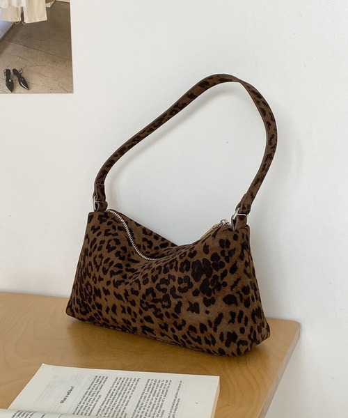yuue' ( wear )（ユーイ）の「スウェードミニショルダーバッグ（ショルダーバッグ・レディース・ブラック/ブラウン/レオパード・FREE）」の15枚目の写真
