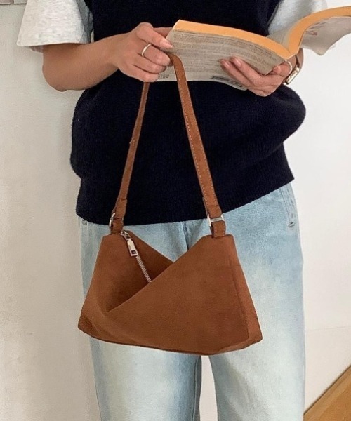 yuue' ( wear )（ユーイ）の「スウェードミニショルダーバッグ（ショルダーバッグ・レディース・ブラック/ブラウン/レオパード・FREE）」の17枚目の写真