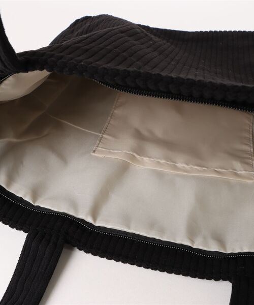 VIBGYOR(ヴィブジョー)の「Mignonjour/コーデュロイトートバッグ M2849(トートバッグ・レディース・ブラック/カーキ/ホワイト/イエロー・FREE)」の14枚目の写真