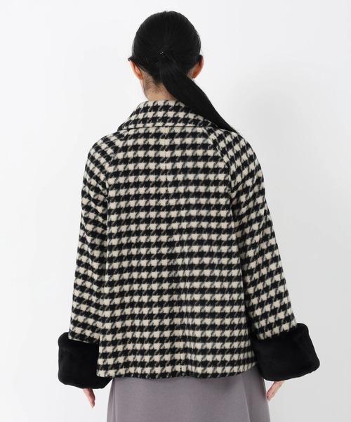 STRAWBERRY-FIELDS（ストロベリーフィールズ）の「【雑誌掲載】シャギーチドリ_袖ファー取り外しコート（ステンカラーコート・レディース・ハウンドトゥース・2）」の4枚目の写真