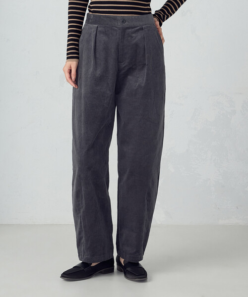 COMME CA ISM(コムサイズム)の「コーデュロイ カービーパンツ(その他パンツ・レディース・チャコール/ブラウン・LARGE/MEDIUM)」の2枚目の写真