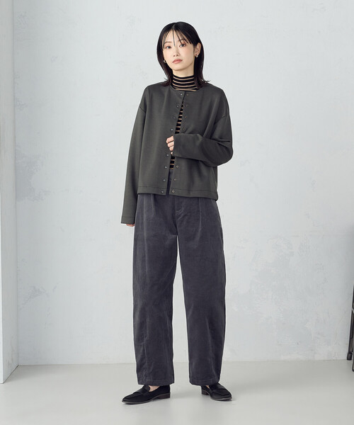 COMME CA ISM(コムサイズム)の「コーデュロイ カービーパンツ(その他パンツ・レディース・チャコール/ブラウン・LARGE/MEDIUM)」の3枚目の写真