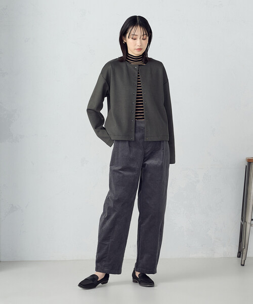 COMME CA ISM(コムサイズム)の「コーデュロイ カービーパンツ(その他パンツ・レディース・チャコール/ブラウン・LARGE/MEDIUM)」の4枚目の写真