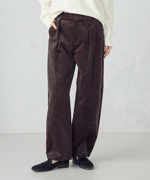COMME CA ISM(コムサイズム)の「コーデュロイ カービーパンツ(その他パンツ・レディース・チャコール/ブラウン・LARGE/MEDIUM)」の17枚目の写真