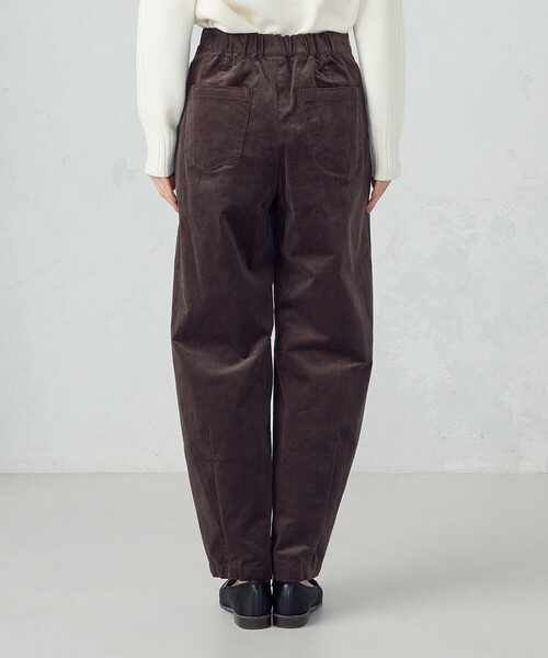 COMME CA ISM(コムサイズム)の「コーデュロイ カービーパンツ(その他パンツ・レディース・チャコール/ブラウン・LARGE/MEDIUM)」の21枚目の写真