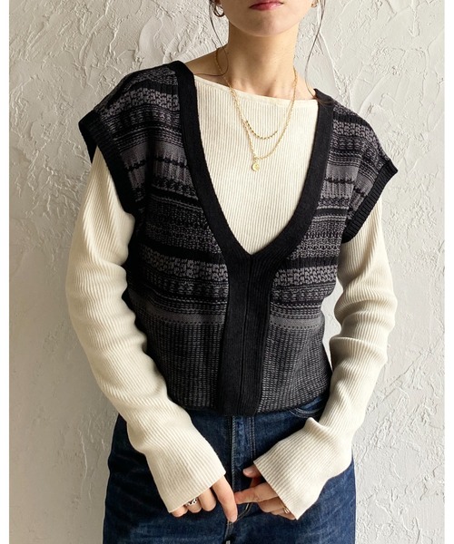 She's Closet(シーズクローゼット)の「深Vネック配色ジャガード柄ショートニットベスト(ベスト・レディース・アイボリー/グレー/ブラウン・FREE)」の7枚目の写真