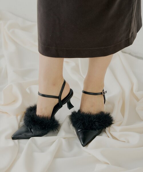 Chico(チコ)の「【SALON by Chico】ファーデザインパンプス(パンプス・レディース・ブラック/アイボリー・SMALL/MEDIUM/LARGE)」の6枚目の写真