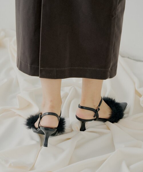 Chico(チコ)の「【SALON by Chico】ファーデザインパンプス(パンプス・レディース・ブラック/アイボリー・SMALL/MEDIUM/LARGE)」の7枚目の写真