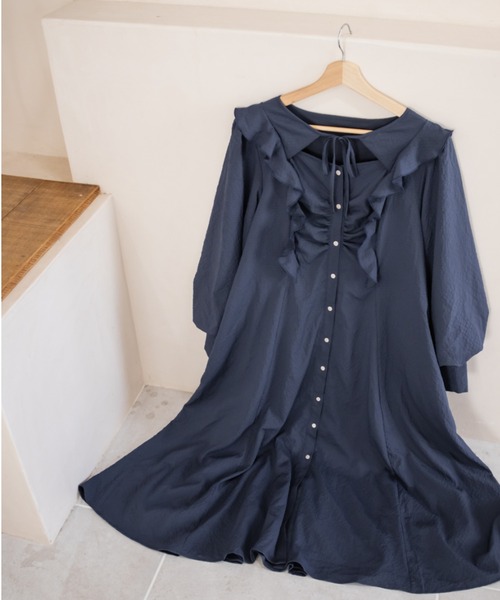 CLETTE(クレット)の「CLETTEオリジナルデコルテリボンフリルワンピース(ワンピース・レディース・ブラウン/ラベンダー/ネイビー・LL/3L/4L)」の14枚目の写真