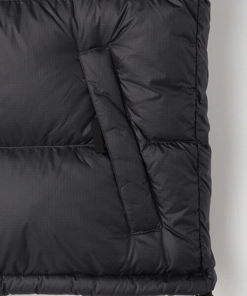 THE NORTH FACE（ザノースフェイス）の「THE NORTH FACE/ザ・ノース・フェイス NUPTSE VEST/ヌプシベスト(限定展開)（ダウンベスト・メンズ・チャコールグレー/ブラック・MEDIUM/X-LARGE/LARGE）」の5枚目の写真