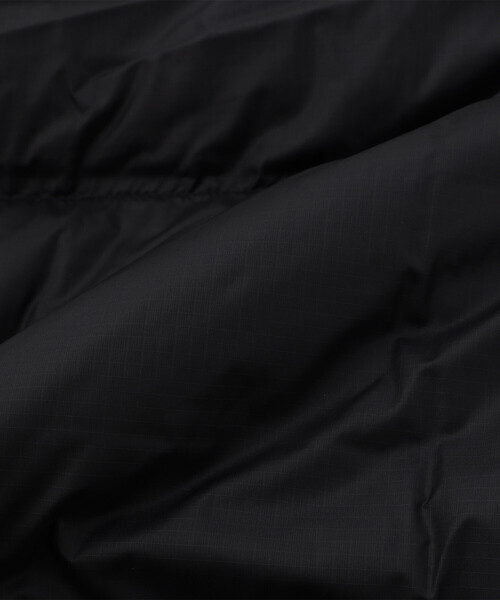 THE NORTH FACE（ザノースフェイス）の「THE NORTH FACE/ザ・ノース・フェイス NUPTSE VEST/ヌプシベスト(限定展開)（ダウンベスト・メンズ・チャコールグレー/ブラック・MEDIUM/X-LARGE/LARGE）」の14枚目の写真