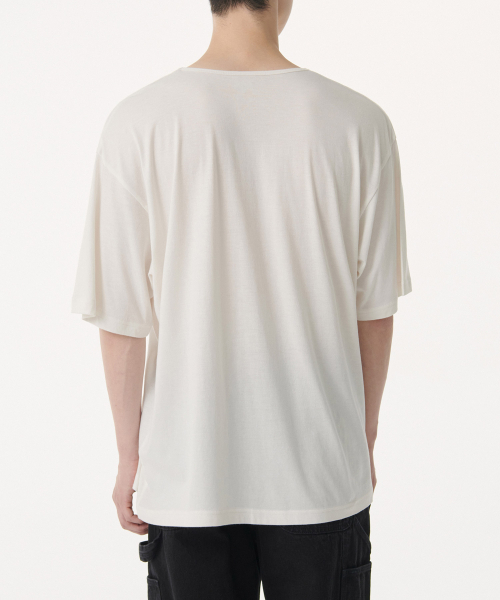 MUSINSA STANDARD（ムシンサスタンダード）の「リラックスドCRスクープネックTシャツ[クリーム]（Tシャツ/カットソー・メンズ・その他・LARGE/X-LARGE/XX-LARGE/SMALL/MEDIUM）」の3枚目の写真