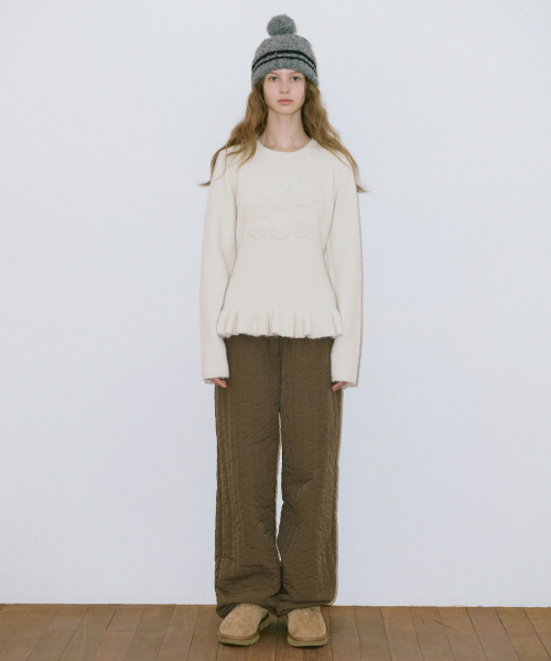 SINOON(シヌーン)の「Berry Frill Pullover Knit (Ivory)(ニット/セーター・レディース・アイボリー・FREE)」の3枚目の写真