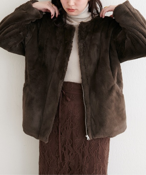 natural couture（ナチュラルクチュール）の「アソートボアＷミドルコート（ノーカラーコート・レディース・グレイッシュベージュ/オフホワイト/ブラウン・FREE）」の10枚目の写真