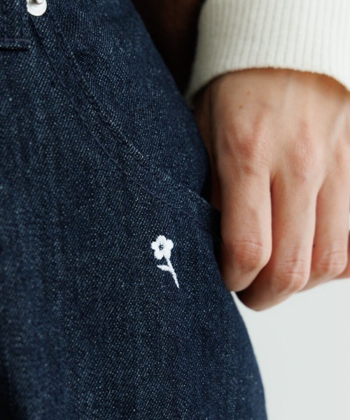 flower(フラワー)の「スノーフラワーデニム(デニムパンツ・レディース・ネイビー/ブラック・SMALL/MEDIUM)」の8枚目の写真