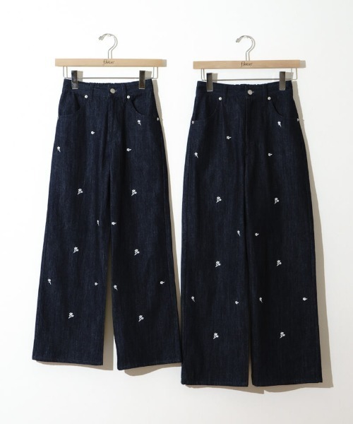 flower(フラワー)の「スノーフラワーデニム(デニムパンツ・レディース・ネイビー/ブラック・SMALL/MEDIUM)」の22枚目の写真