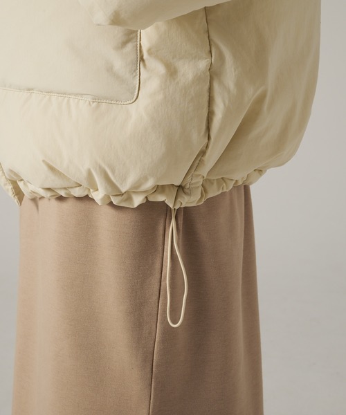 Eddie Bauer（エディーバウアー）の「パフィーネック ダウンジャケット（ダウンジャケット/コート・レディース・オフホワイト/ブラック・M/S/XL/L）」の19枚目の写真