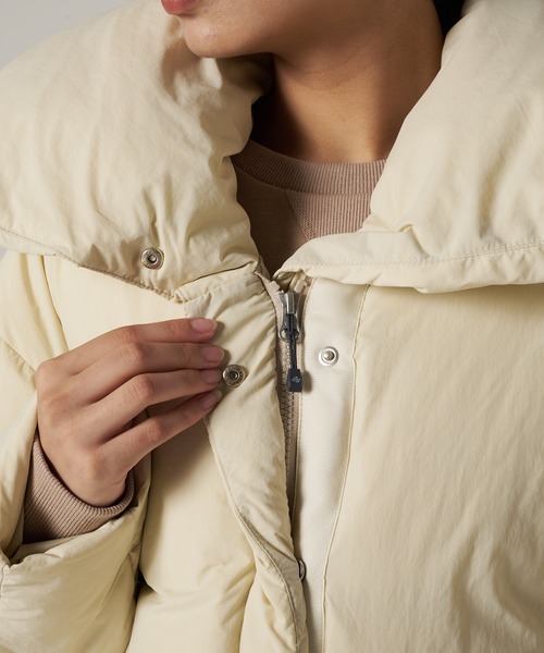 Eddie Bauer（エディーバウアー）の「パフィーネック ダウンジャケット（ダウンジャケット/コート・レディース・オフホワイト/ブラック・M/S/XL/L）」の16枚目の写真