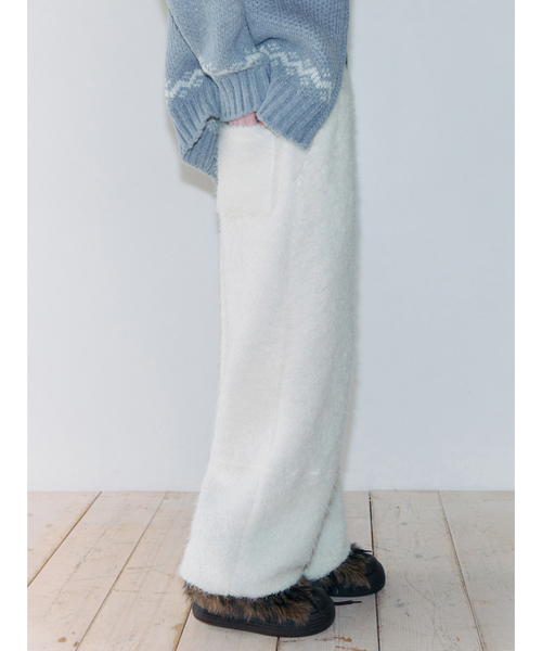 ETMON（エトモン）の「Fur Banding Pants, Ivory（その他パンツ・レディース・その他・F）」の3枚目の写真