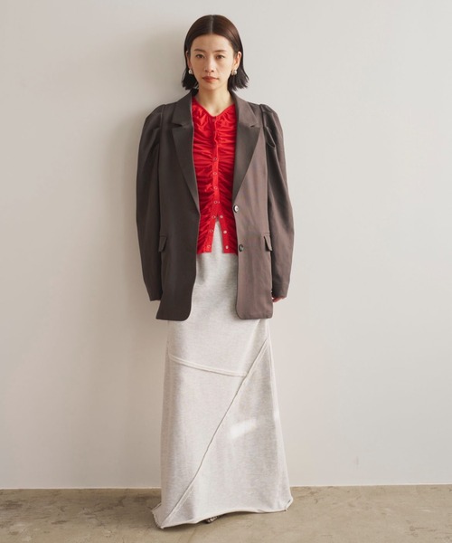 AIC.（エーアイシー）の「タックショルダーバックスリットジャケット（テーラードジャケット・レディース・チャコールグレー/ブラック/ベージュ・FREE）」の19枚目の写真