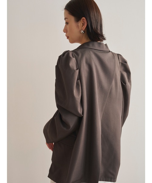 AIC.（エーアイシー）の「タックショルダーバックスリットジャケット（テーラードジャケット・レディース・チャコールグレー/ブラック/ベージュ・FREE）」の14枚目の写真