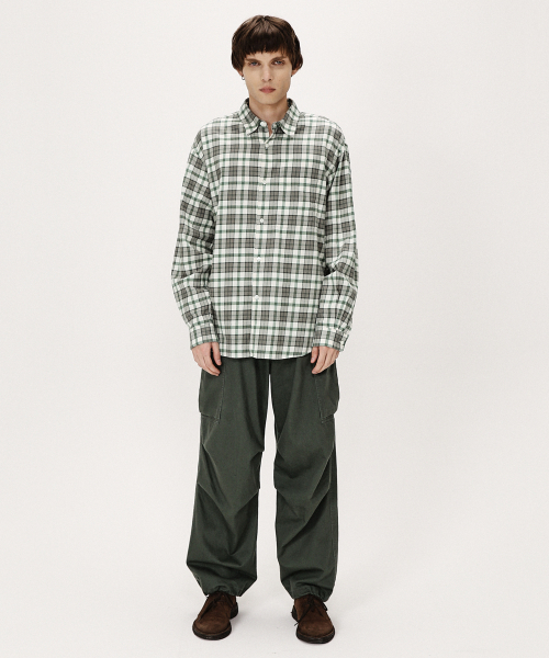 SHIRTER(シャーター)の「NAVONA FLANNEL CHECK SHIRT (GREEN)(シャツ/ブラウス・メンズ・その他・SMALL/MEDIUM/LARGE)」の3枚目の写真