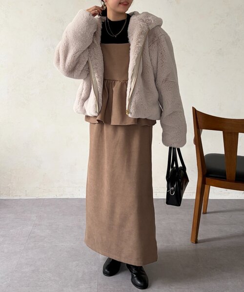 Chez toi(シェトワ)の「ファー×ムートンジャケット(ブルゾン・レディース・グレイッシュベージュ/チャコールグレー/モカ・FREE)」の21枚目の写真