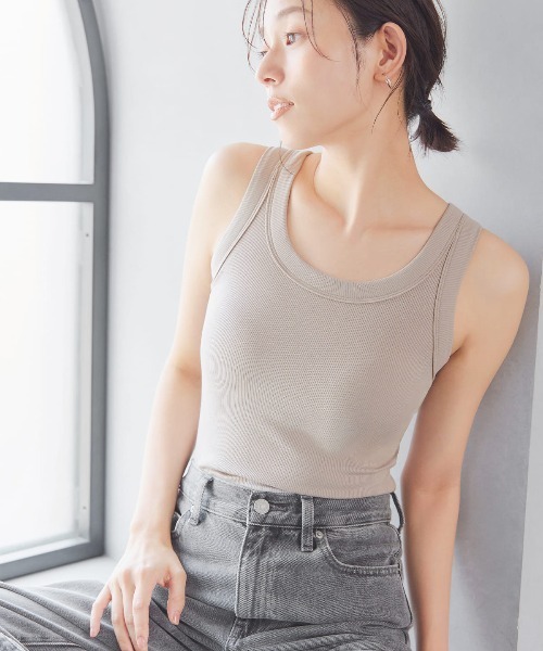 RADIANNE(ラディアンヌ)の「【肉感拾わない着圧設計】オールインワンブラトップ リブフィットタンク/【タンクトップ】(タンクトップ・レディース・オフホワイト/ブラック/グレー/ピンク/ブラウン・S/M/L/X(2L)/2L/3L)」の3枚目の写真