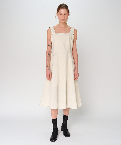 PAUL&ALICE（ポール&アリス）の「SLEEVELESS STITCH LONG DRESS / IVORY（ワンピース・レディース・アイボリー・FREE）」の2枚目の写真