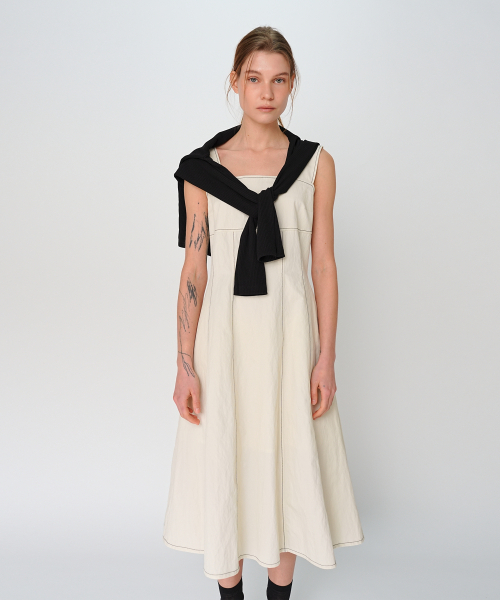 PAUL&ALICE（ポール&アリス）の「SLEEVELESS STITCH LONG DRESS / IVORY（ワンピース・レディース・アイボリー・FREE）」の3枚目の写真