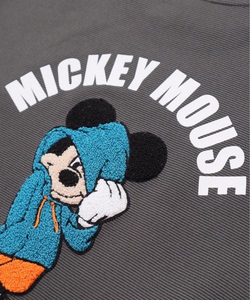 Disney(ディズニー)の「【DISNEY/ディズニー】ミッキーマウスリップルダンボール アップリケ&サガラ刺繍クルーネックトレーナー/ユニセックス(スウェット・レディース・ブラック/オフホワイト/スミクロ/オートミール/ブラウン/ライトグリーン・MEDIUM/LARGE)」の14枚目の写真