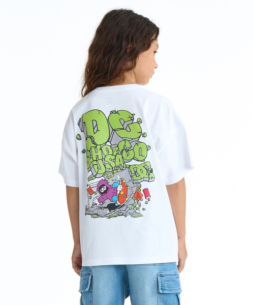 DC(ディーシー)の「DC/ディーシー 半袖 Tシャツ 26 KD WALL SCRAPE SS YST261514(Tシャツ/カットソー・キッズ・ホワイト/ブラック・160cm/150cm/140cm/130cm/120cm/110cm/100cm)」の3枚目の写真