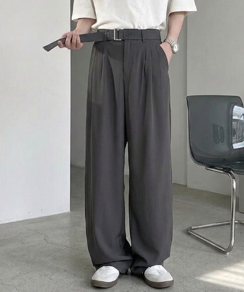 B.R.U(ブル)の「ベルト付きスラックス(スラックス・メンズ・ブラック/ベージュ/チャコールグレー・MEDIUM/LARGE)」の1枚目の写真