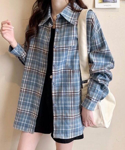 SallyLunn(サリーラン)の「レトロボーダーシャツ(シャツ/ブラウス・レディース・スミクロ/ブルー系その他/ブルー/ホワイト/ピンク・MEDIUM/LARGE)」の3枚目の写真